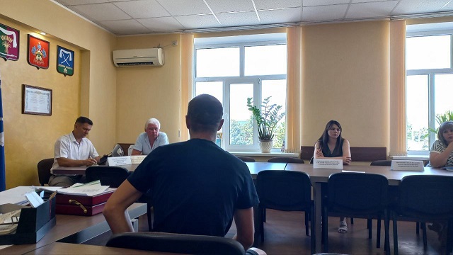 photo 5467725923563462112 y