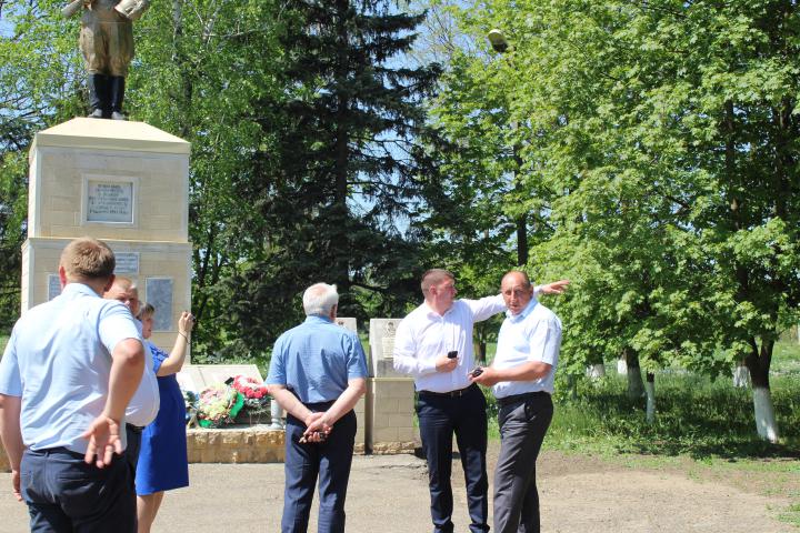 Погода новопокровском районе п новопокровский. Поселок Восход Краснодарский край Новопокровский район. Население Новопокровская Краснодарский край. Поселок Новопокровский Новопокровского района. Новопокровское сельское поселение.